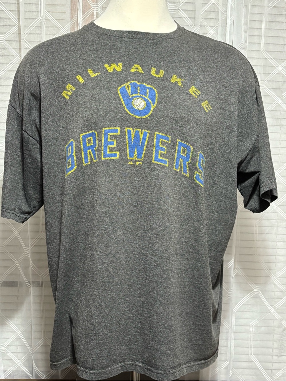 Vintage logo Milwaukee Brewers Short-Sleeve Graphic Tee - Gray 2XL 26p2p 32L